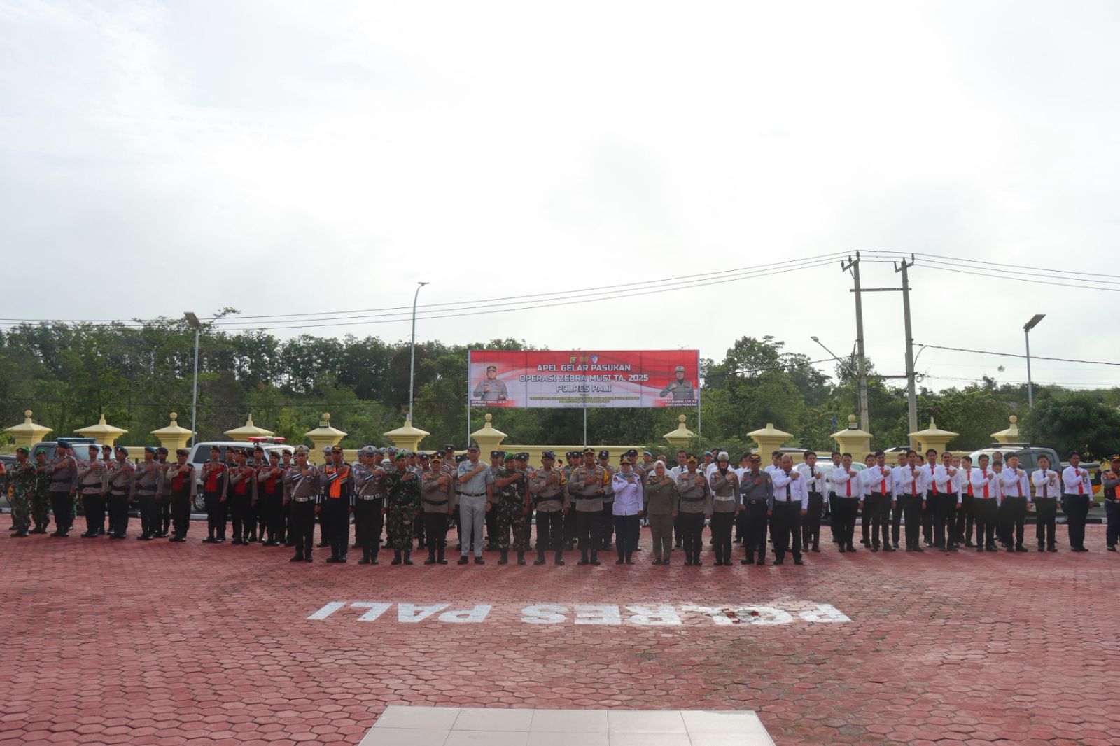 APEL GELAR PASUKAN OPERASI ZEBRA MUSI 2025 DI POLRES PALI, KAPOLRES TEKANKAN DISIPLIN BERLALU LINTAS UNTUK SELAMATKAN GENERASI BANGSA