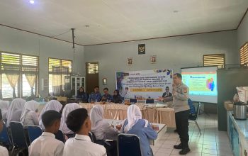 KASAT BINMAS POLRES PALI MENJADI NARASUMBER DALAM KEGIATAN PENYULUHAN HUKUM BAGI PELAJAR TINGKAT SMA/SMK/MAN SE-KECAMATAN TANAH ABANG