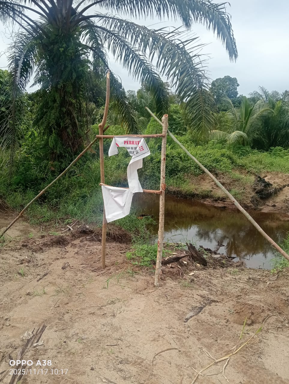 Plang Ahli Waris Rusak Pasca Sidang Lapangan PTUN Medan, Diduga Dirusak OTK