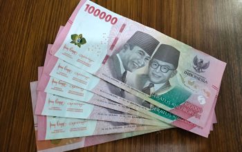 Kebijakan Bonus Akhir Tahun Jadi Kue Manis yang Tak Pernah Tersaji di Meja Sebagian Kelas Pekerja