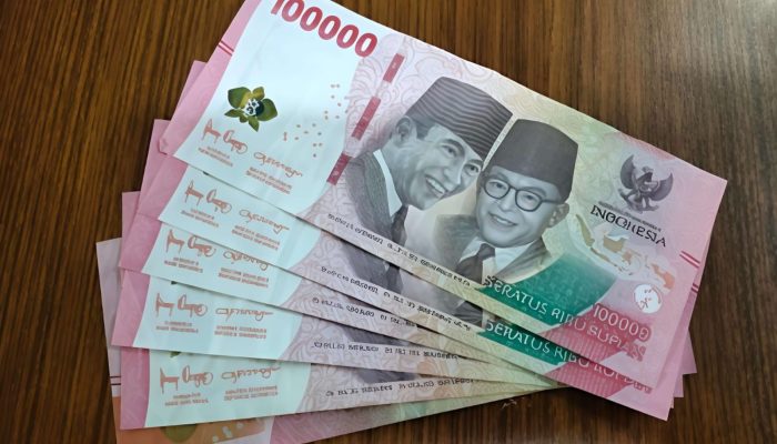 Kebijakan Bonus Akhir Tahun Jadi Kue Manis yang Tak Pernah Tersaji di Meja Sebagian Kelas Pekerja
