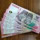 Kebijakan Bonus Akhir Tahun Jadi Kue Manis yang Tak Pernah Tersaji di Meja Sebagian Kelas Pekerja