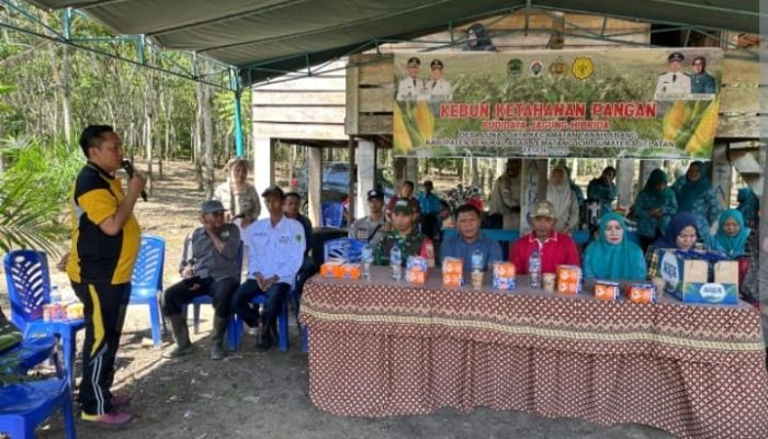 Penanaman Jagung di Desa Lunas Jaya Dorong Ketahanan Pangan, Polsek Tanah Abang Tegaskan Pengawasan Penggunaan Dana Desa