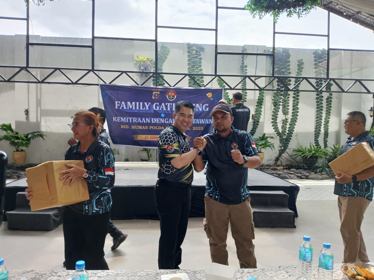 Polda Sumut Gelar Family Gathering Bersama Wartawan, Perkuat Sinergi dan Profesionalisme Pers Polda Sumut Gelar Family Gathering Bersama Wartawan, Perkuat Sinergi dan Profesionalisme Pers