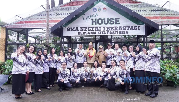 Peringati Hari Guru Nasional 2025 Bupati Karo Tegaskan Tidak Ada Indonesia Kuat Tanpa Guru Hebat