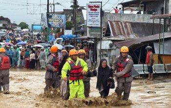 Polda Sumut Kerahkan 345 Personel Brimob Tangani Bencana di Delapan Wilayah Terdampak