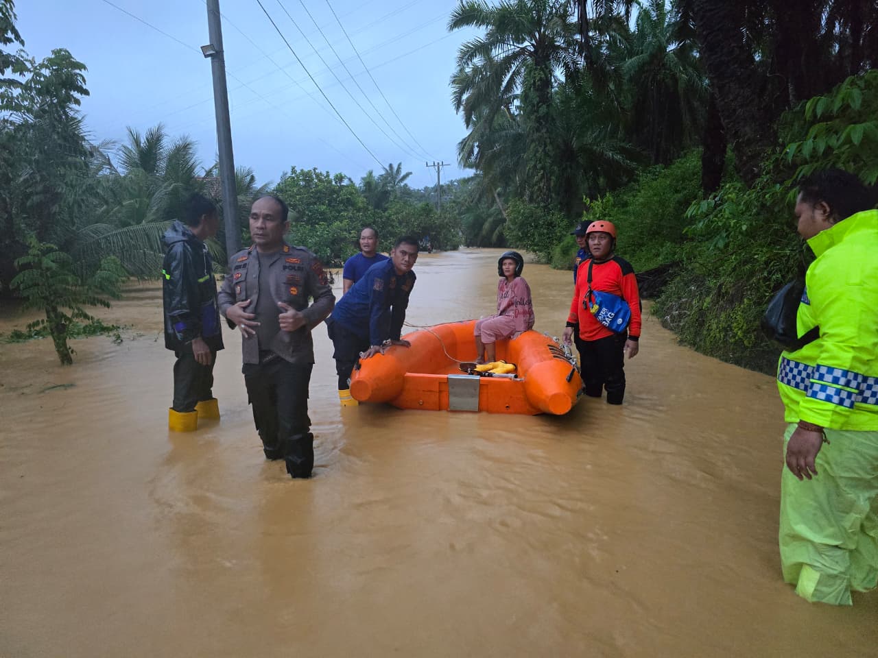Polda Sumut Update Penanganan Bencana: 148 Kejadian di 12 Kab/Kota, 1.030 Personel Dikerahkan