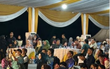 Ribuan Masyarakat PALI Menyaksikan Pembukaan Festival Candi Bumi Ayu di Lapangan Gelora 10 November Komperta Talang Ubi