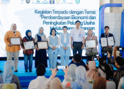 Keliling Kota Mangga, Ibu Wapres Ajak Warga Kembangkan Usaha dan Manfaatkan Medsos untuk Promosi