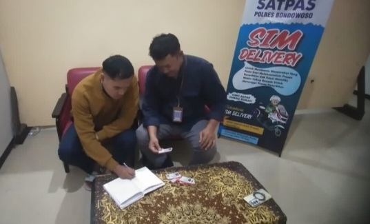 Satpas Bondowoso Luncurkan Layanan SIM Delivery, Antar SIM Langsung ke Rumah Pemohon