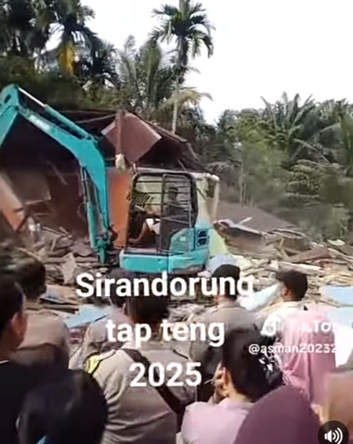 Heboh di Facebook! Rumah Warga Sirandorung Dihancurkan, Slogan ‘Adil untuk Semua’ Jadi Sindiran