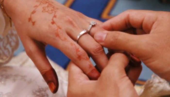 Melamar Janda yang Masih Jalani Masa Iddah, Bagaimana Hukumnya??