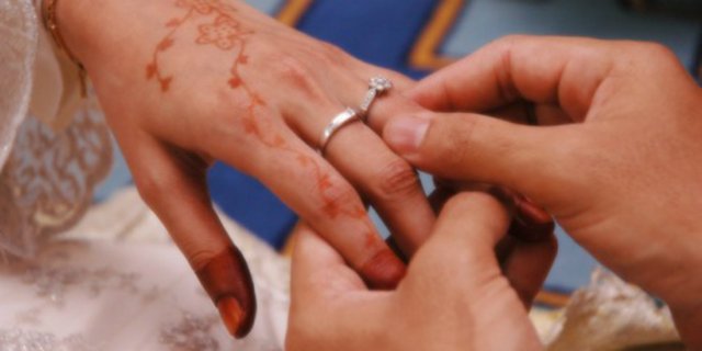 Melamar Janda yang Masih Jalani Masa Iddah, Bagaimana Hukumnya??