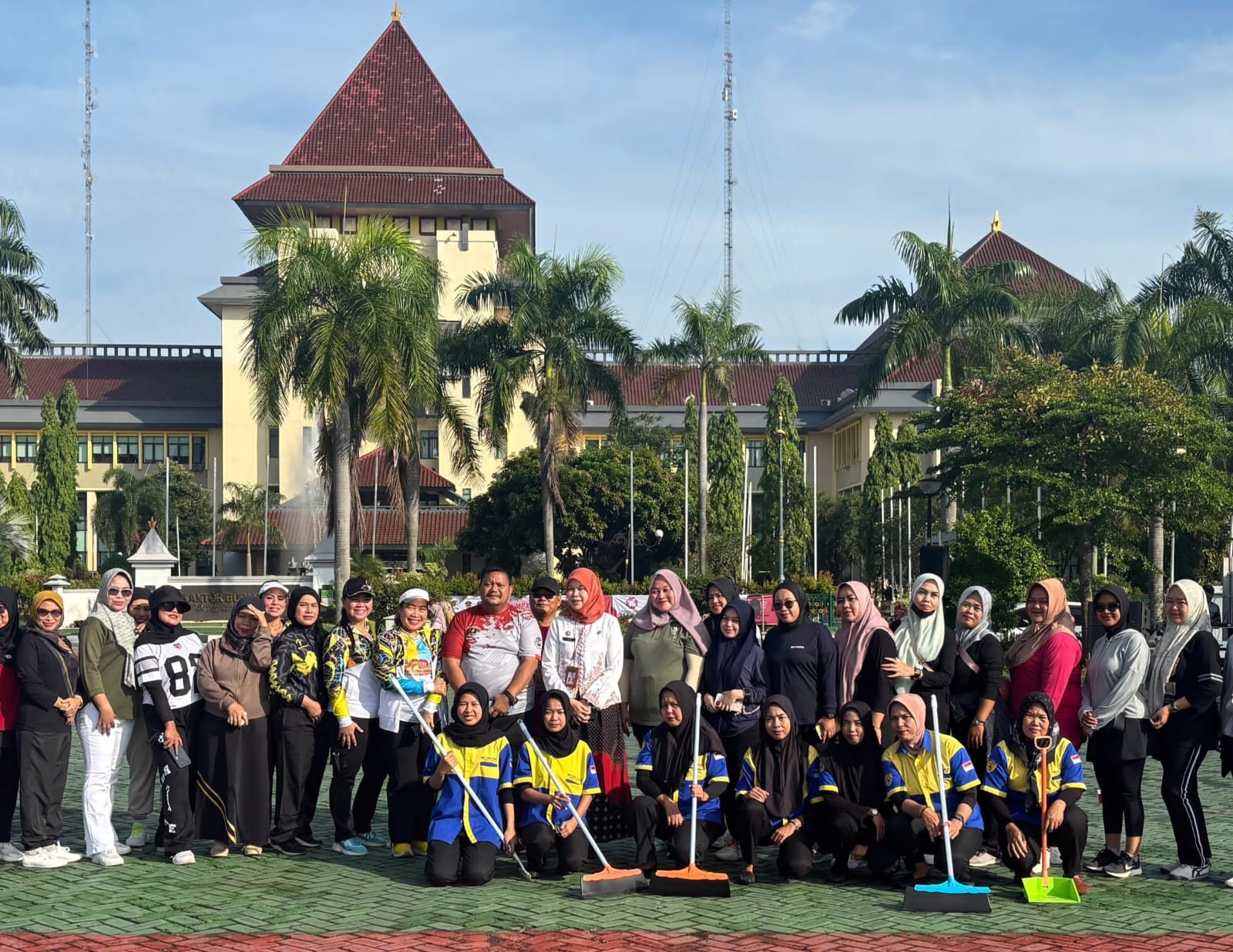 Dukung Aksi Jumat Bersih Nasional, Pemkab Bekasi Bergerak Serentak Bersama  