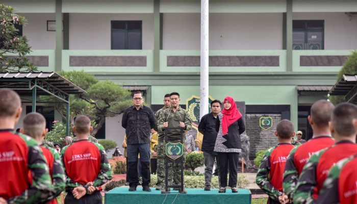 Tutup LDKS di Yonif 202 Tajimalela, PJ Sekda Kabupaten Bekasi Harapkan Jadi Pembinaan Karakter Berkelanjutan untuk Cetak Generasi Emas