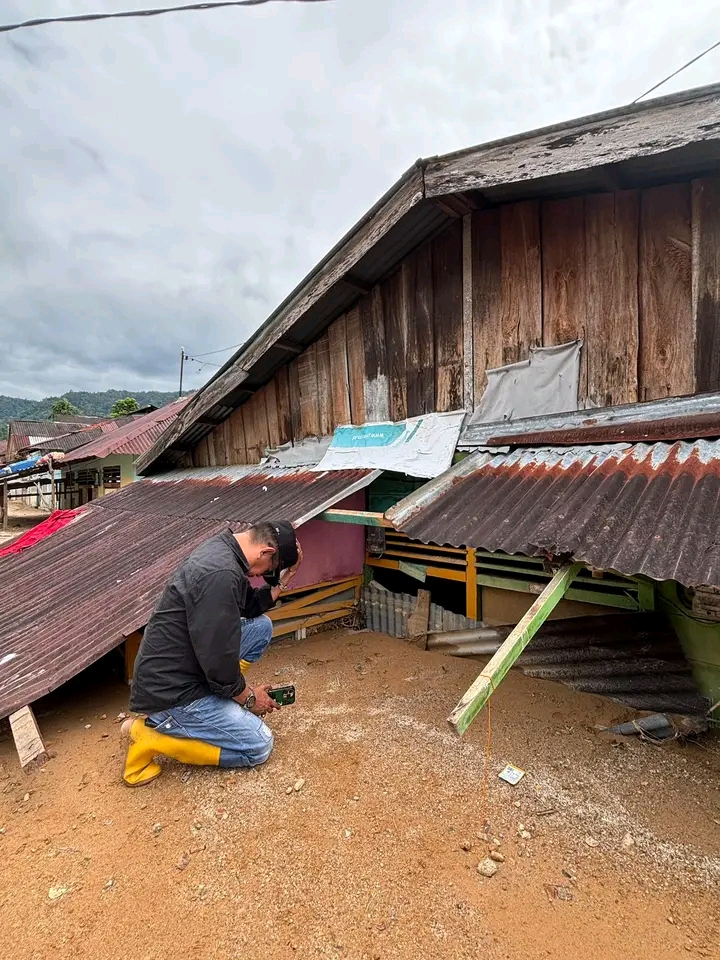 Partai Golkar Sibolga Ajak Relawan Pulihkan Korban Bencana Banjir dan Longsor di Sibolga Utara