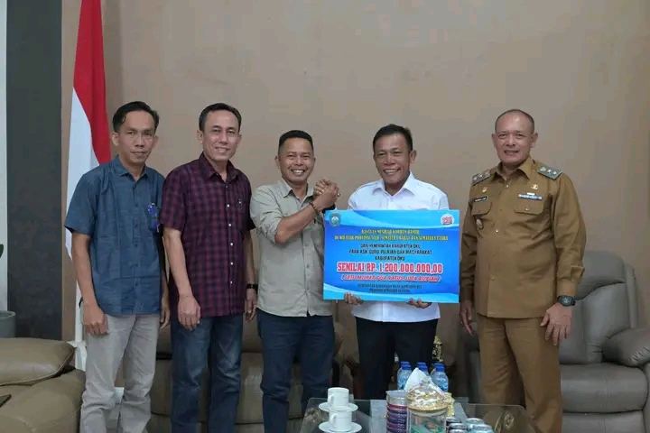 Pemkab Ogan Komering Ulu Serahkan 400 juta Bantuan Kemanusiaan Untuk Tapteng