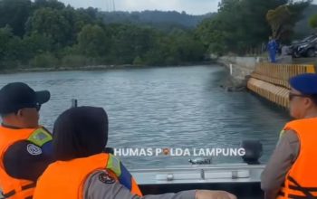 *Ditpolairud Polda Lampung  Lakukan Patroli Laut Di Area  Pelabuhan Bakauheni *