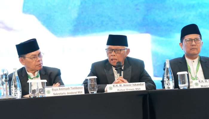 Prihatin Lihat Banyaknya Peristiwa Bencana Alam di Indonesia, MUI Intruksikan Perayaan Tahun Baru 2026 Diisi Doa Bersama