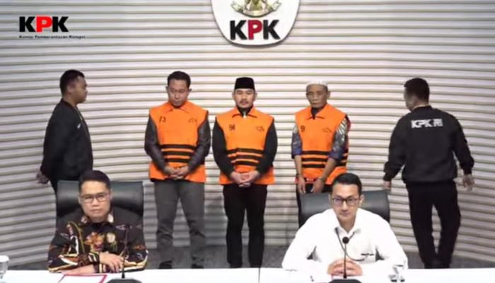 OTT KPK Tetapkan Bupati Bekasi Ade Kuswara Kunang dan Ayahnya Sebagai Tersangka Suap Proyek