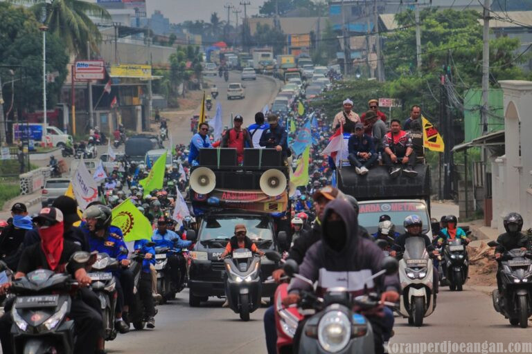 Buruh dan BEM Seluruh Indonesia Kerakyatan Bersatu Siap Turun Bersama Lawan Ketidakadilan Upah