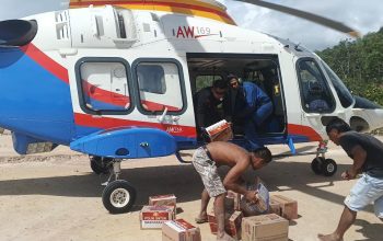 Polri Lakukan Air Drop Logistik di Tiga Titik Terisolasi Taput–Tapteng, Pastikan Bantuan Tetap Sampai