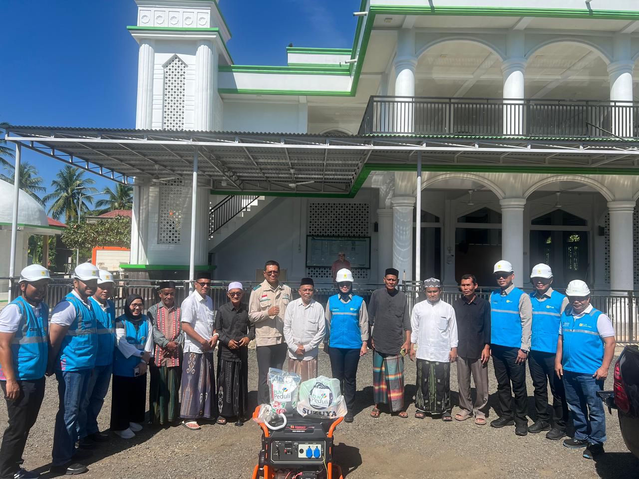 PLN Salurkan Bantuan untuk Korban Banjir di Aceh, Direksi Turun Langsung ke Lokasi