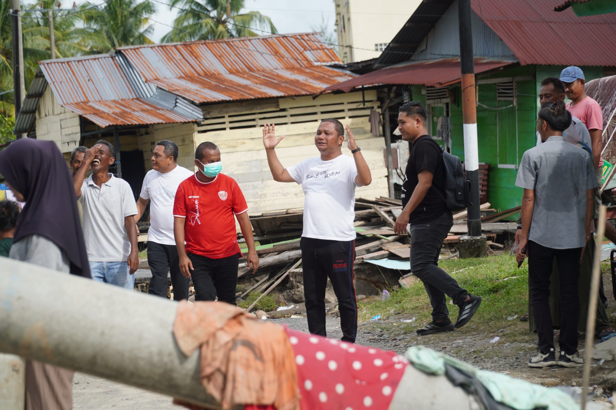 Bakhtiar Ahmad Sibarani Pulang ke Barus, Bawa Alat Berat dan Serukan Putra Daerah Turun Tangan Benahi Tapteng