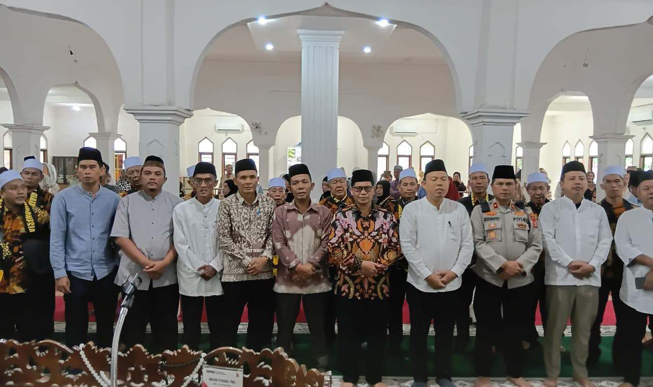 Pemkab PALI Berangkatkan 54 Jamaah Umroh, Haru Iringi Pelepasan di Halaman Masjid Syuhada