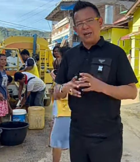 Jamil Zeb Tumori & Lamhot Sinaga Gerak Cepat Salurkan Air Bersih untuk Warga Sibolga