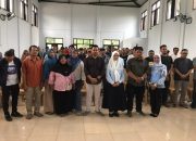 dr. Hj. Ratnawati Serap Aspirasi Warga Jatibarang Baru dan Serahkan Bantuan Secara Simbolis dr. Hj. Ratnawati Serap Aspirasi Warga Jatibarang Baru dan Serahkan Bantuan Secara Simbolis