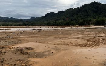 Tata Cara Memakamkan Jenazah di Tanah Berlumpur Karena Banjir