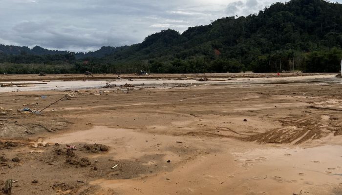 Tata Cara Memakamkan Jenazah di Tanah Berlumpur Karena Banjir
