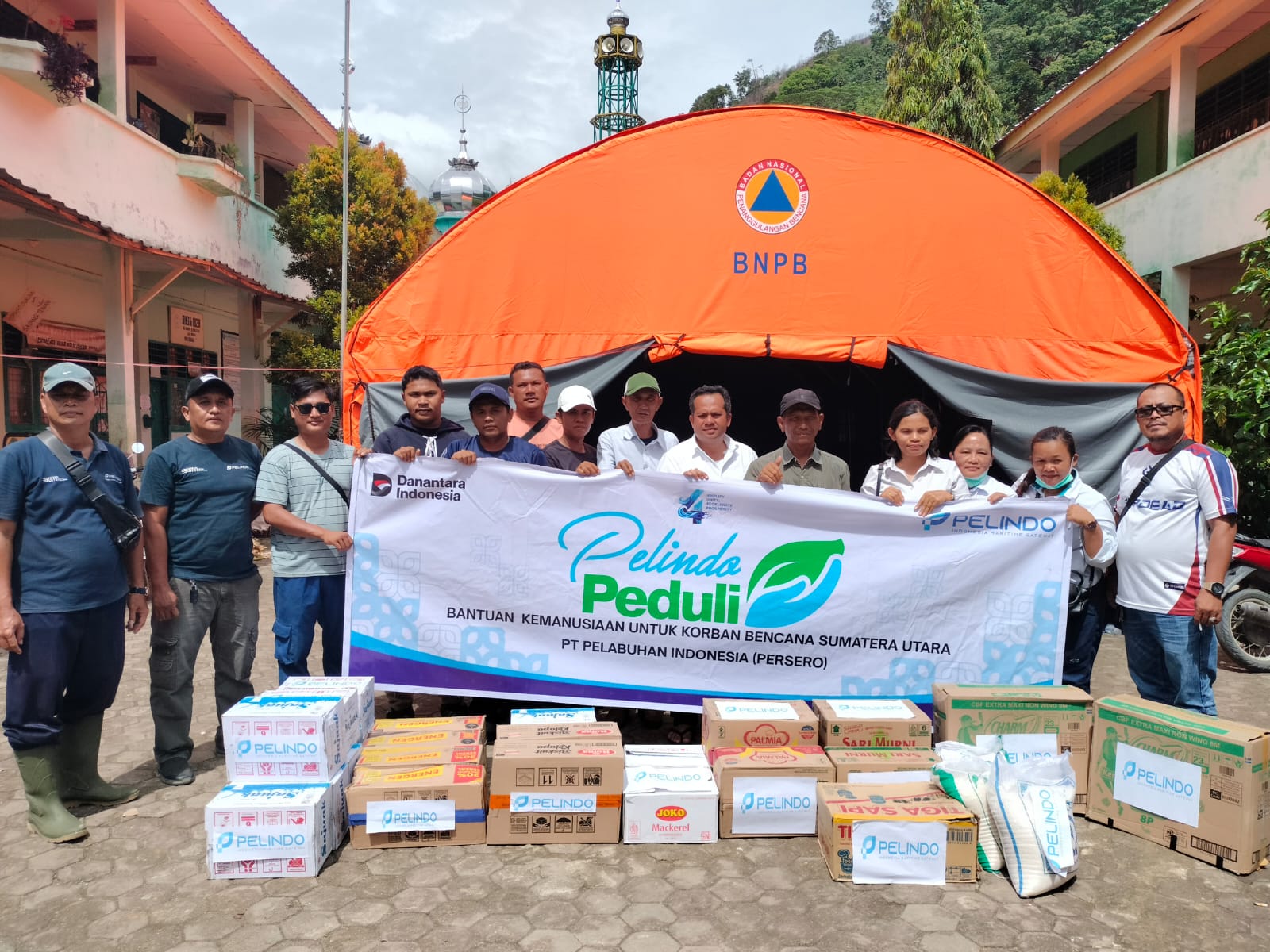 Pelindo Sibolga Salurkan Bantuan untuk Masyarakat Sibolga – Tapanuli Tengah yang Terdampak Banjir dan Longsor