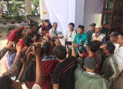 Calon Kuwu Nomor Urut 2 Desa Mulyasari Bersama Pendamping Datangi Pendopo Menyampaikan Protes