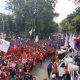 Buruh Se-Jawa Barat Gelar Aksi di Depan Gedung Sate Menolak Faktor Pengali Upah 0,5