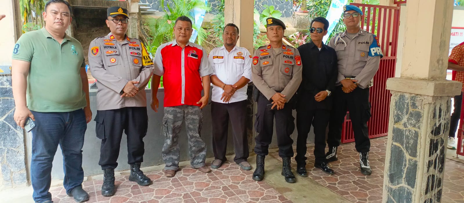 Pengamanan di Kolam Renang Palem Indah Berjalan Lancar