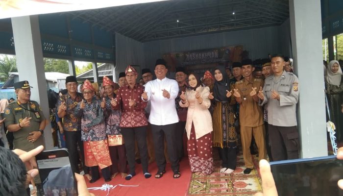 Wakil Bupati PALI Hadiri Sedekah Bedusun Sukaraja, Resmikan Graha Embung