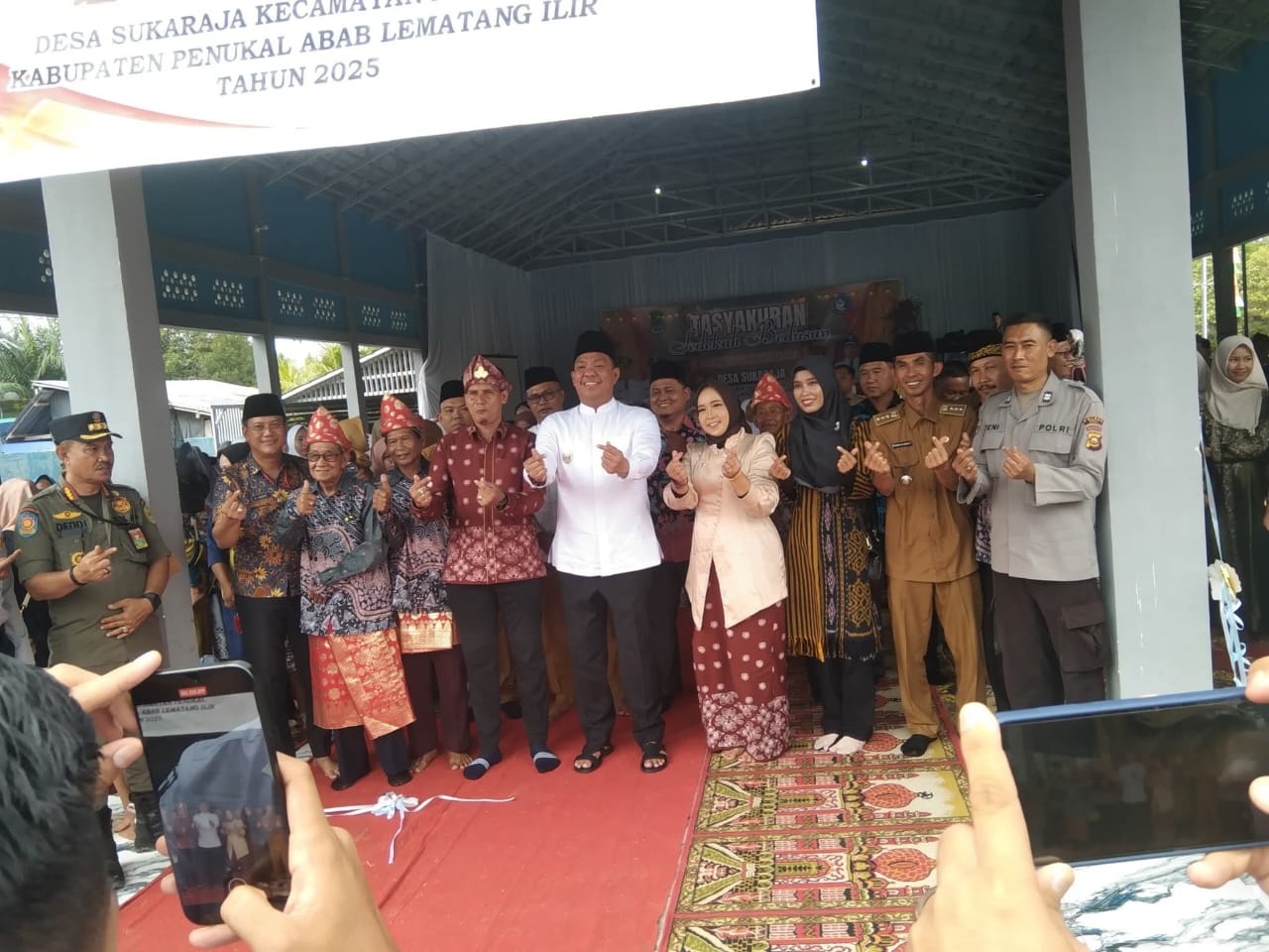 Wakil Bupati PALI Hadiri Sedekah Bedusun Sukaraja, Resmikan Graha Embung