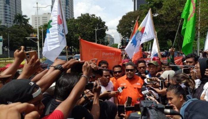 Buruh DKI Jakarta Protes UMP Rp 5,7 Juta Dinilai Tak Masuk Akal