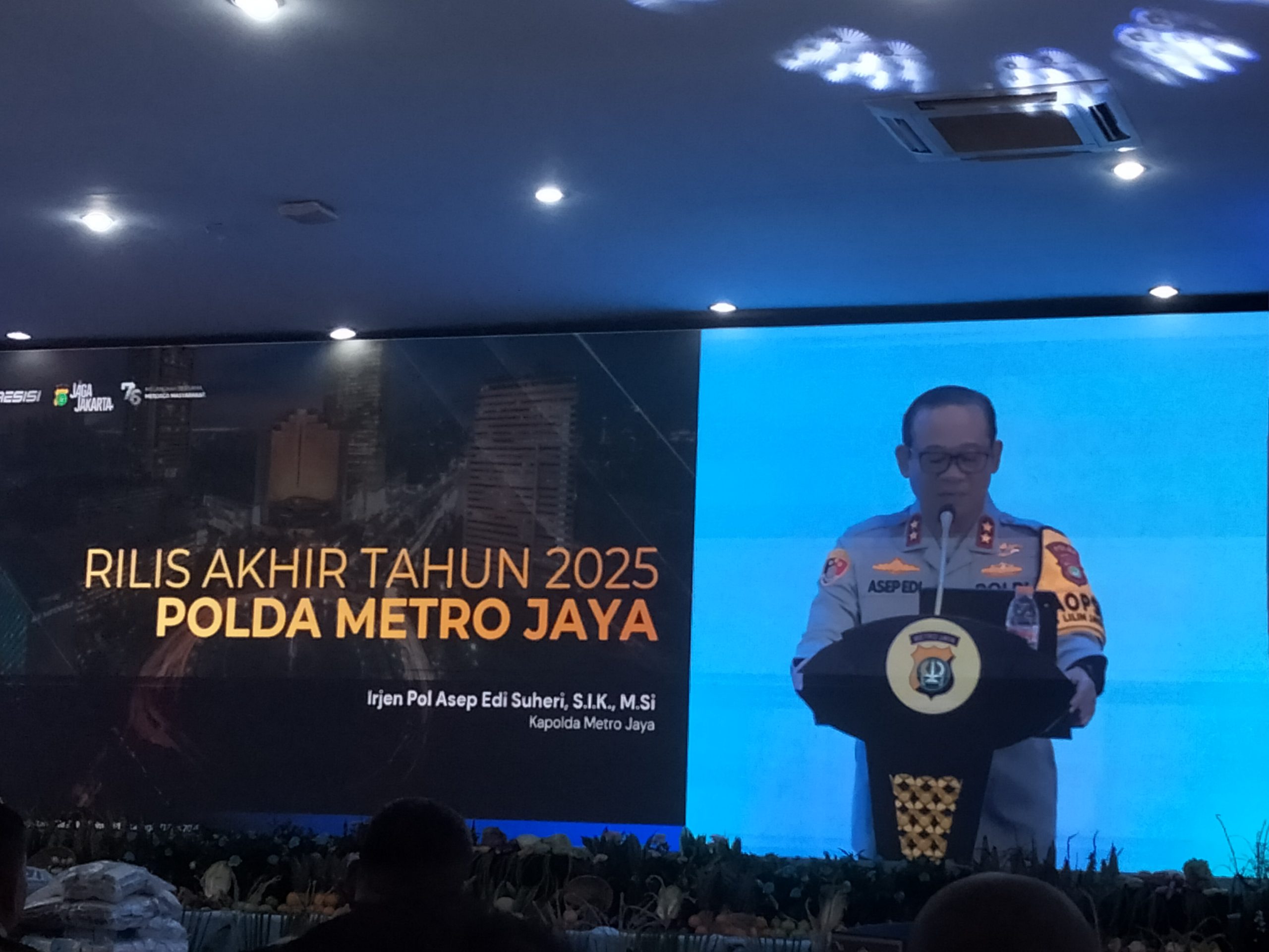 Dikenal Sosok Pemimpin Humoris Pantun, Kapolda Metro Jaya Ungkap Hasil Capaian Kinerja Sepanjang Tahun 2025