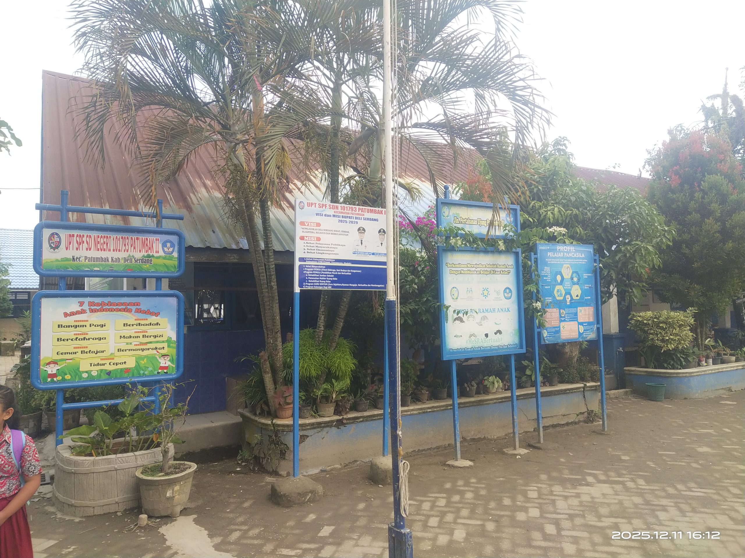 Melalui Dana BOS SDN 101793 Implementasikan Harapan Siswa/i Menuju Generasi Yang Cerdas Melalui Dana BOS SDN 101793 Implementasikan Harapan Siswa/i Menuju Generasi Yang Cerdas