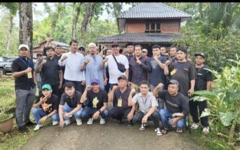Ketua GRIB Jaya PAC Medan Tuntungan dan Anggota DPRD Medan Hadiri Pemakaman Almarhum Alexander Ketaren