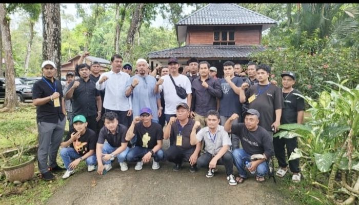 Ketua GRIB Jaya PAC Medan Tuntungan dan Anggota DPRD Medan Hadiri Pemakaman Almarhum Alexander Ketaren