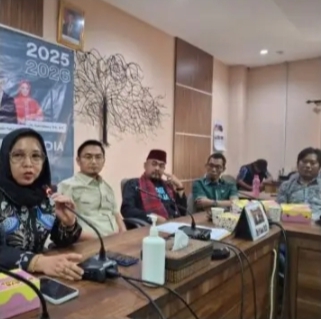 Ketua DPRD Depok Ade Supriyatna Larang Penggunaan Logo DPRD Depok oleh Pokja Media Center Ilegal