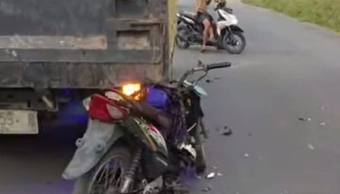 Telah Terjadi Lakalantas di Jalan Lintas Desa Air itam, Mobil Truck Vs Motor