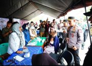 Tinjau Pengungsian di Aceh Tengah, Kapolri Tekankan Percepatan Perbaikan Akses hingga Distribusi Bantuan