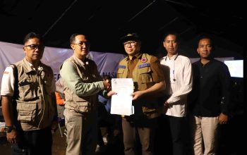 8 Truk Logistik Bantuan Pemerintah Kabupaten Bekasi Diberangkatkan untuk Korban Bencana Sumatera