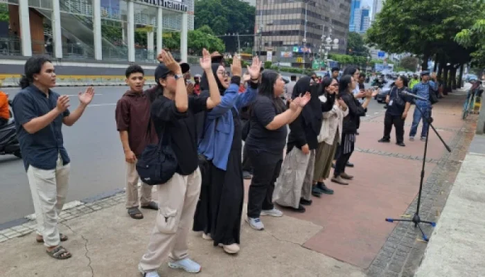 Aksi Paduan Suara Musikal GITAKU Serukan Penetapan Darurat Nasional untuk Bencana Sumatra