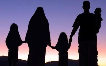 Masih Berhakkah Orang Tua Mengawasi Anak-Anaknya yang Telah Menikah? Ini Penjelasan Ulama